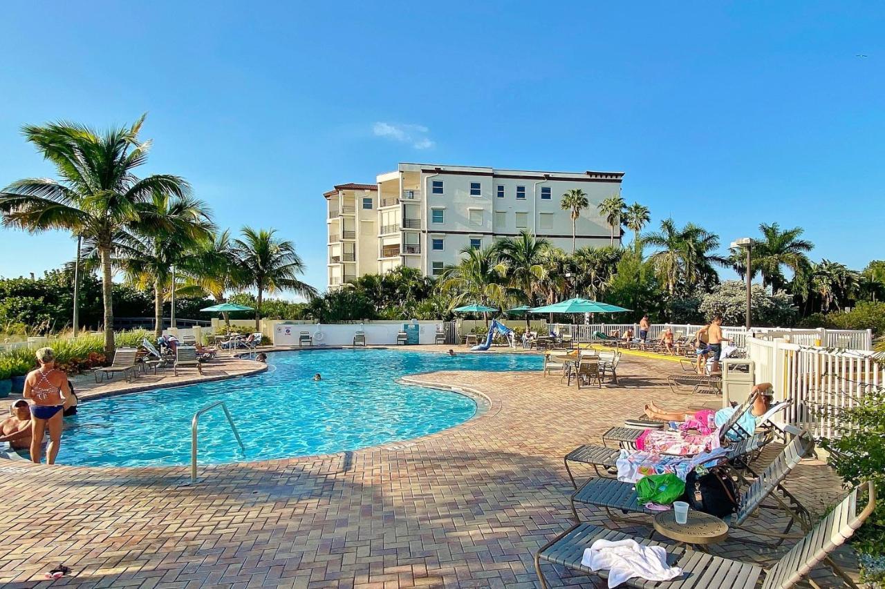 Sunset Vistas Condo 203S St. Pete Beach Exterior photo