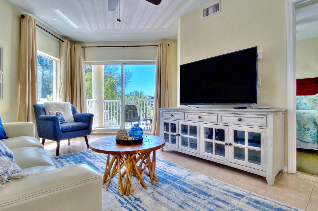 Sunset Vistas Condo 203S St. Pete Beach Exterior photo